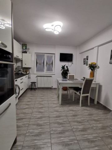 apartament-2-camere-zona-bazar-pret-76000-4