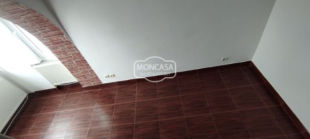 apartament-4-camere-pe-2-nivele-zona-tratoria-73-mp-12