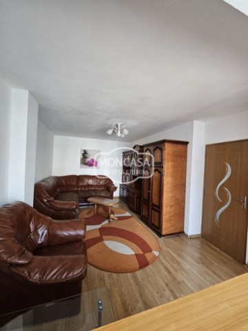 chirieapartament-4-camere-zona-junior-etaj-2