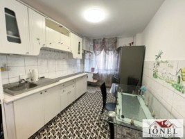 vanzare-apartament-trei-camere-decomandat-cetate-alba-iulia-5