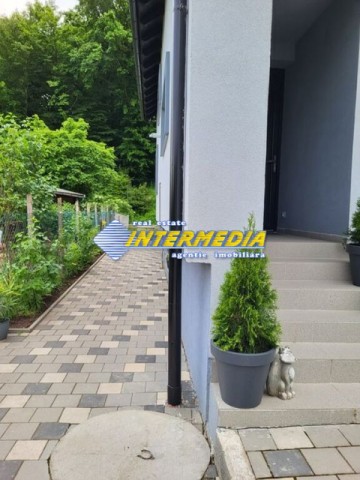 casa-noua-de-vanzare-in-alba-iulia-zona-foarte-buna-finisata-complet-si-mobilata-8