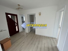 casa-noua-de-vanzare-cu-4-camere-mobilata-si-finisata-in-alba-iulia-teren-aferent-340-mp-9