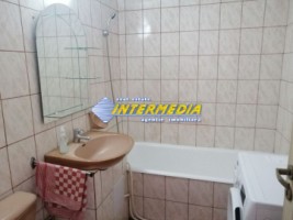 apartament-3-camere-de-vanzare-in-alba-iulia-bloc-foste-proprietati-cu-pivnita-6