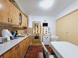 apartament-cu-3-camere-decomandate-cetate-zona-mercur-2