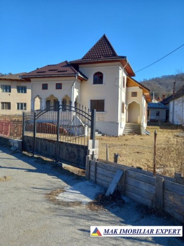 vila-3-5-camere-teren-550-mp-dragoslavele-1