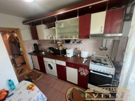 apartament-2-camere-tip-decomandat-strada-ion-pillat-pret-52000-euro-negociabil-2