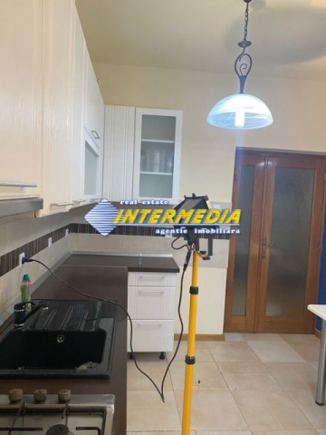 apartament-cu-3-camere-decomandat-de-inchiriat-alba-iulia-zona-cetate-1