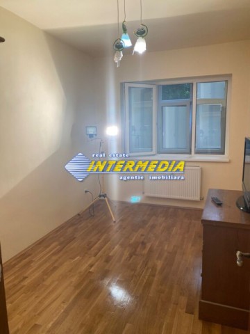 apartament-cu-3-camere-decomandat-de-inchiriat-alba-iulia-zona-cetate-22