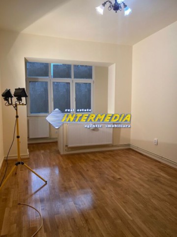 apartament-cu-3-camere-decomandat-de-inchiriat-alba-iulia-zona-cetate-24