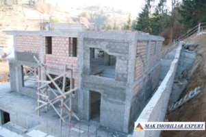 vila-tip-pensiune-la-rosu-cu-10-camere-si-teren-de-1055-mp-in-dambovicioara-oportunitate-de-investitie-turistica-21