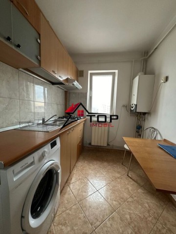 inchiriere-apartament-cu-2-camere-decomandate-podu-ros-3