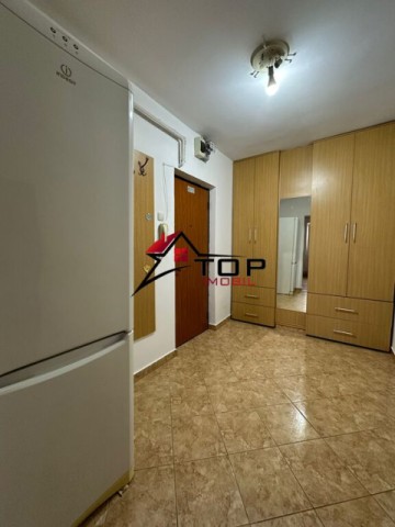 inchiriere-apartament-cu-2-camere-decomandate-podu-ros-7