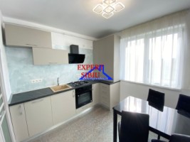 vand-apartament-3-camere-recent-renovat-zona-calea-surii-mici-8