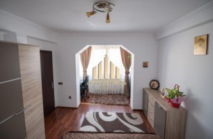 inchiriere-apartament-3-camere-pozitie-ultracentrala-in-alba-iulia-1