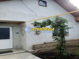 casa-de-vanzare-in-sard-cu-2-camere-renovata-complet