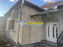 casa-de-vanzare-in-alba-iulia-cu-3-camere-2-bai-finisata-teren-720-mp-6