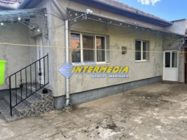 casa-de-vanzare-in-alba-iulia-cu-3-camere-2-bai-finisata-teren-720-mp-8