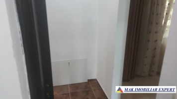 vila-cu-6-camere-si-teren-de-900-mp-voinesti-leresti-arges-24