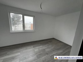 gasca-zurli-apartament-3-camere-cf-2-et44-campulung