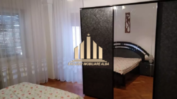 apartament-cu-4-camere-decomandate-cetate-zona-scolii-nr-7-2