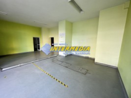 spatiu-comercial-de-inchiriat-cu-vad-in-cetate-suprafata-de-330-mp-6