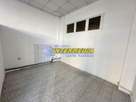 spatiu-comercial-de-inchiriat-cu-vad-in-cetate-suprafata-de-330-mp-33