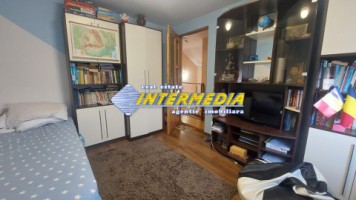 inchiriere-casa-cu-garaj-pe-parter-etaj-si-pod-cu-235-mp-teren-finisata-si-mobilata-complet-in-alba-iulia-23