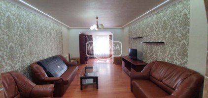 chirie-apartament-3-camere-zona-bcr-primaverii-parter-4