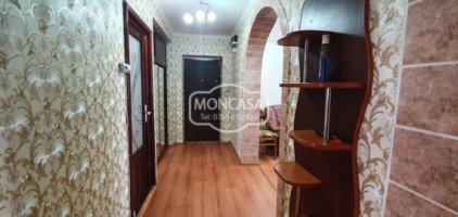 chirie-apartament-3-camere-zona-bcr-primaverii-parter-28