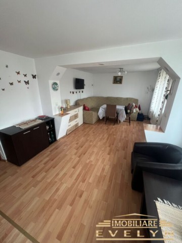 casa-teren-de-vanzare-in-zaicesti-la-strada-principala-pret-58000-euro-negociabil-5