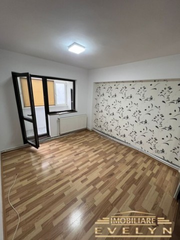 apartament-3-camere-tip-decomandat-zona-calea-nationala-stadion-pret-65000-euro-negociabil-3