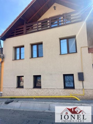 vanzare-casa-cu-5056-mp-teren-in-salistea-1