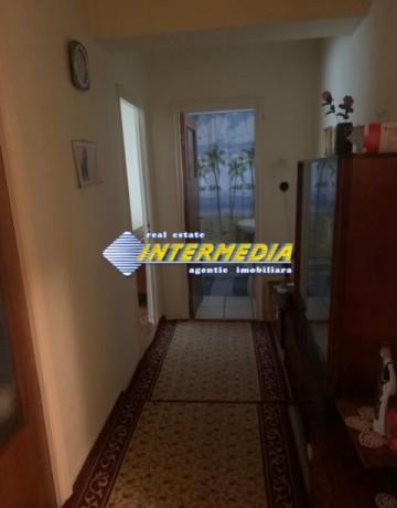 apartament-2-camere-decomandat-de-vanzare-centru-2