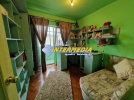 apartament-4-camere-de-vanzare-in-alba-iulia-zona-cetate-4