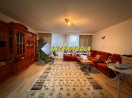 casa-tip-duplex-dpe-de-vanzare-alba-iulia-zona-mall-cu-1000-mp-teren-piscina-mobilata-si-utilata-11