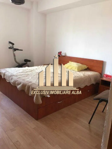 inchiriez-apartament-3-camere-centru-6