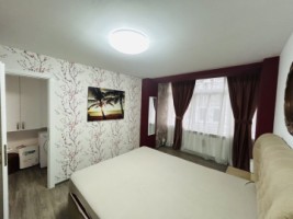 de-inchiriat-apartament-2-camere-zona-pietonalul-unirii-pret-370-4