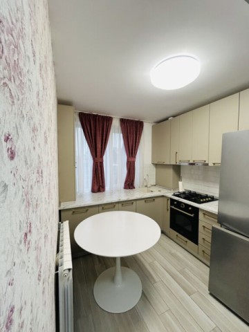 de-inchiriat-apartament-2-camere-zona-pietonalul-unirii-pret-370-7