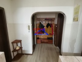 vand-apartament-3-camere-decomandat-zona-ciresica-9