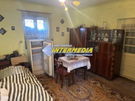 casa-de-vanzare-cu-4-camere-in-alba-iulia-teren-aferent-1072-mp-3