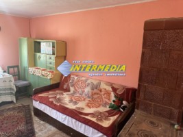 casa-de-vanzare-cu-4-camere-in-alba-iulia-teren-aferent-1072-mp-10