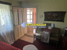 casa-de-vanzare-cu-4-camere-in-alba-iulia-teren-aferent-1072-mp-8