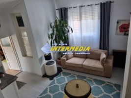 casa-pe-de-vanzare-recent-renovata-in-centru-cu-680-mp-teren-6