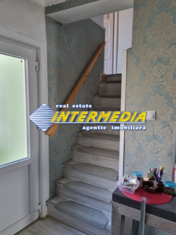 casa-pe-de-vanzare-recent-renovata-in-centru-cu-680-mp-teren-25