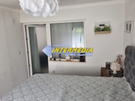 casa-pe-de-vanzare-recent-renovata-in-centru-cu-680-mp-teren-24