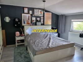 casa-pe-de-vanzare-recent-renovata-in-centru-cu-680-mp-teren-28