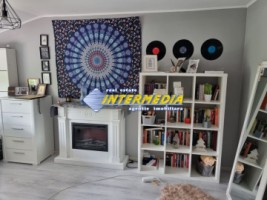 casa-pe-de-vanzare-recent-renovata-in-centru-cu-680-mp-teren-30