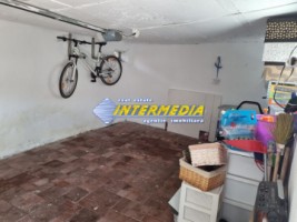 casa-pe-de-vanzare-recent-renovata-in-centru-cu-680-mp-teren-34