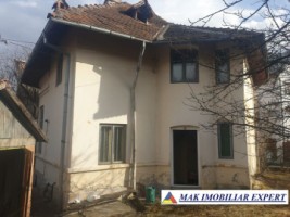 casa-stil-5-camere-teren-8000-mp-campulung-2