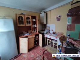 casa-stil-5-camere-teren-8000-mp-campulung-11